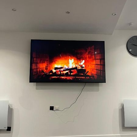 Appartement Hors Du Commun Avec Son Jacuzzi Salies-de-Bearn Bagian luar foto