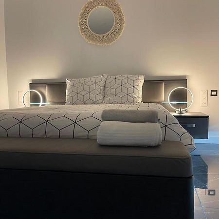 Appartement Hors Du Commun Avec Son Jacuzzi Salies-de-Bearn Bagian luar foto